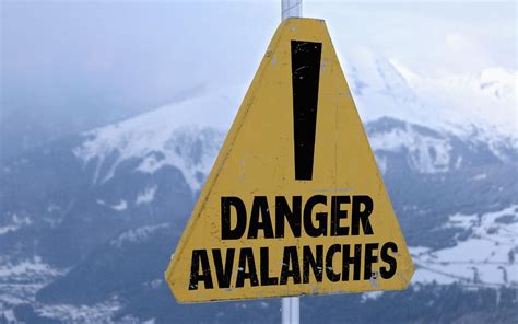 avalanche reports what is the risk in the french alps this week