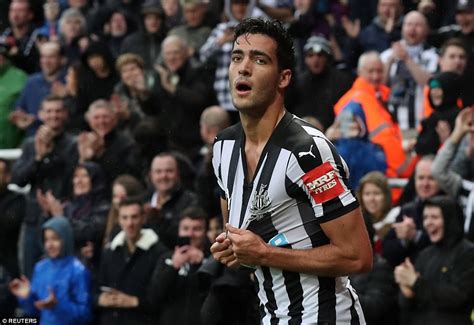 Newcastle 1 0 Crystal Palace Merino Nets Late Winner Daily Mail Online