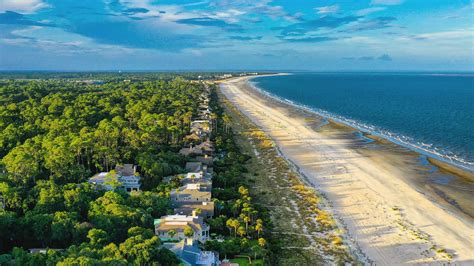 hilton head south carolina weekend guide marriott bonvoy traveler