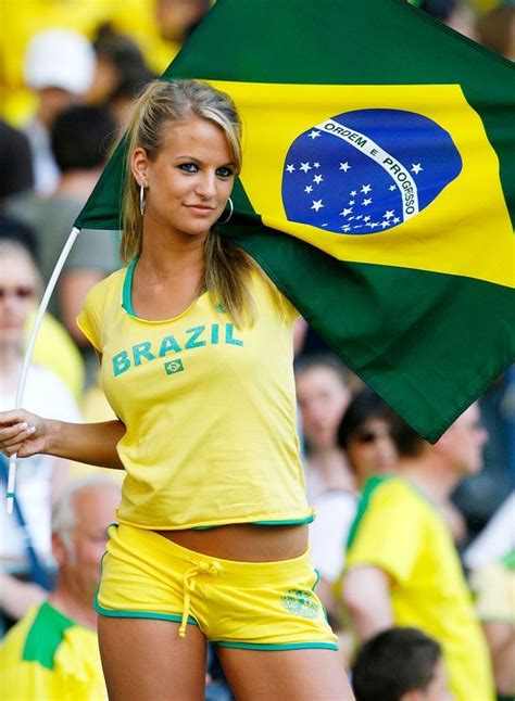 Brazilian Fans 2014 World Cup Football Hd Wallpapers Brasil Ayrton