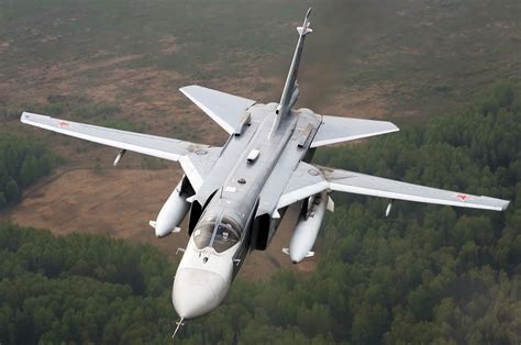 This Is What Russias Enemies In Syria Should Fear The Su 24 Fencer