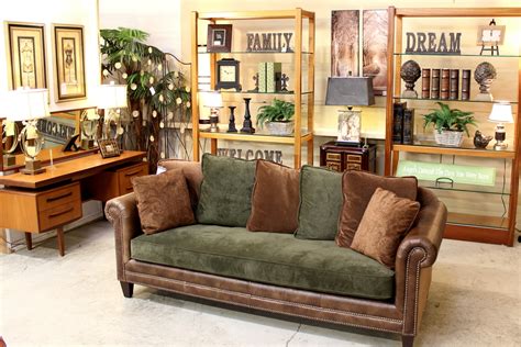 upscale consignment furniture and decor 17785 se 82nd dr gladstone or