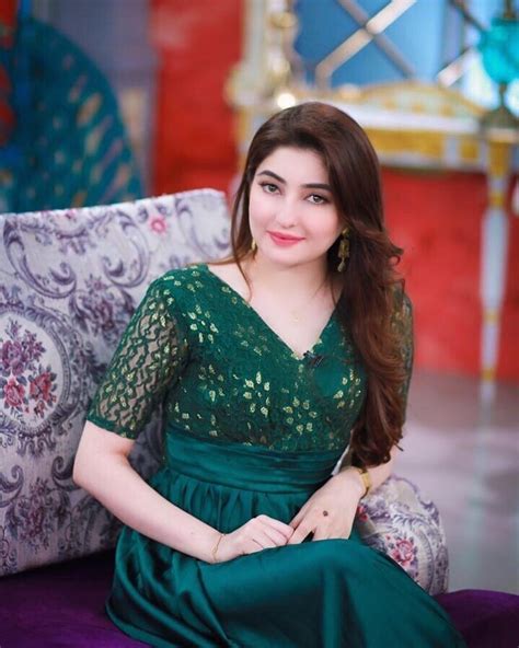 pakistani beauty gul panra  green dress wallpaper beautiful pics  gul panra