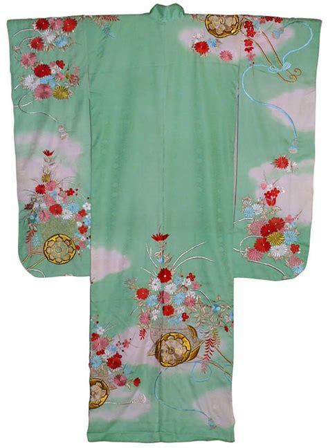 Japanese Womans Traditional Silk Kimono Furisode Japanese Garment