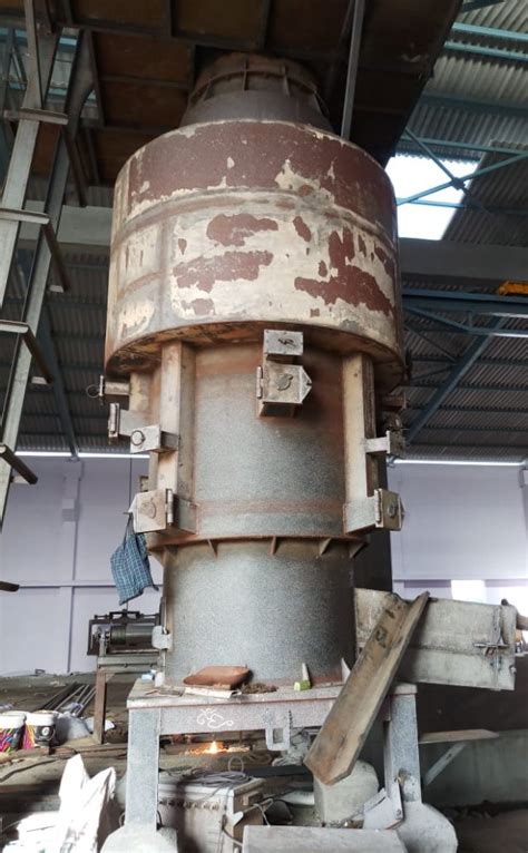 iron electric cupola furnace max temperature   degree celsius material loading