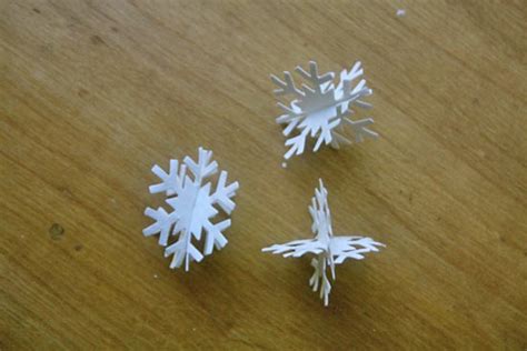 Diy 3d Paper Snowflakes – Factory Direct Craft Blog