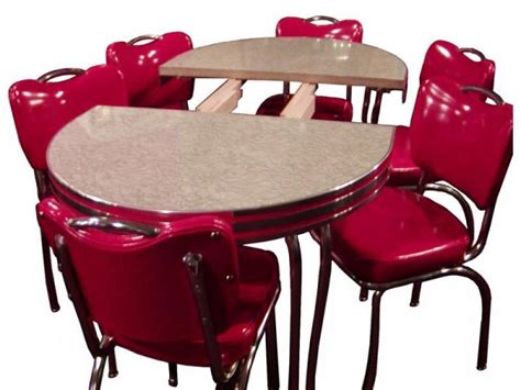retro table  chairs   wonderful house seeur