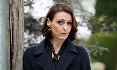 suranne jones shares new preview photo on the set of