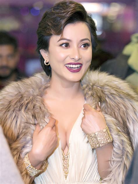 namrata shrestha merofilm 3 glamour nepal