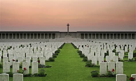 websites   families find graves   world war dead world news  guardian
