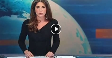 Italian Female News Reporter Forgets We Can See Everything