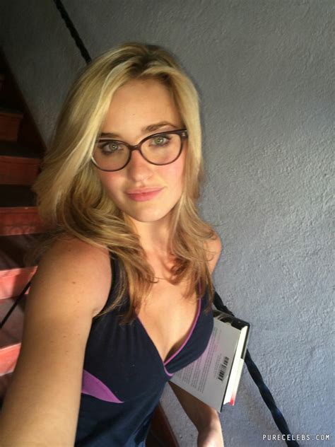 celebrity babe aj michalka hacked frontal nude selfie