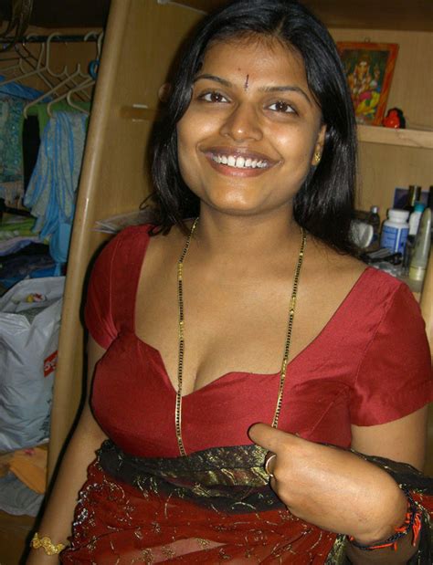 Indian Wife Aprita Desipapa 15 Pics