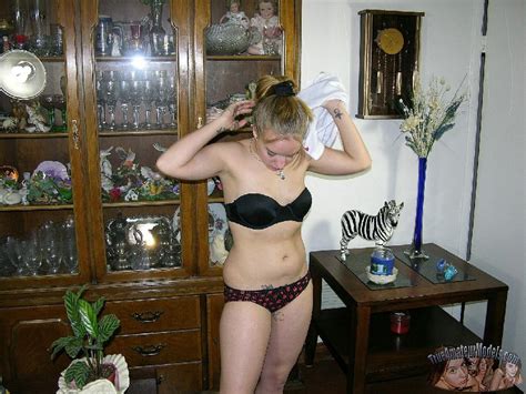 Blonde Amateur With Tattoos Amber 16 Pics
