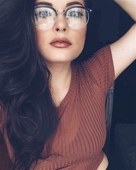 stephbusta1 on instagram girl with sunglasses glasses makeup thick