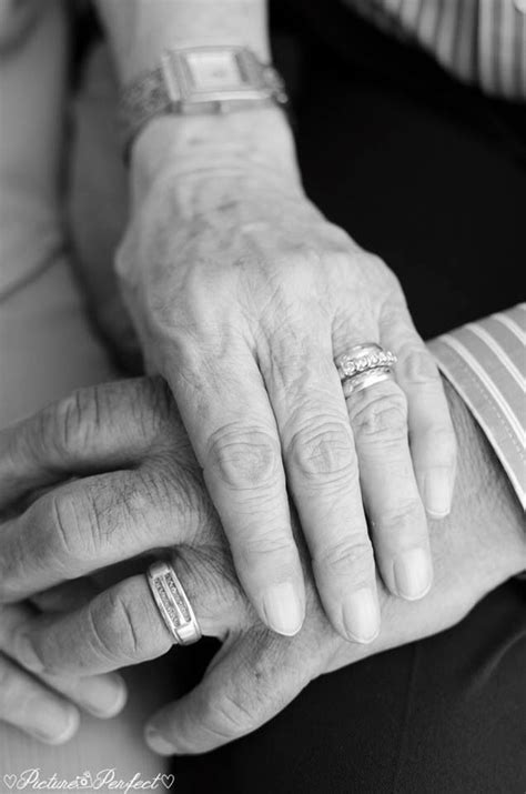 Wearing Wedding Rings Couples Photo On Anniversaries Eiserne