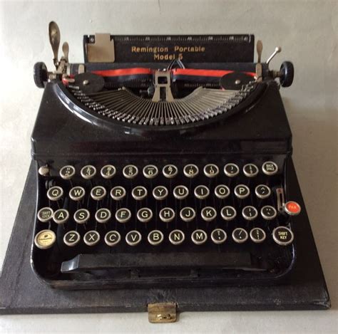 remington portable typewriter model   original case catawiki