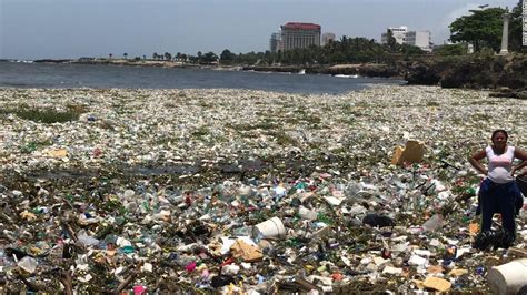 see wave of garbage off the dominican republic cnn video