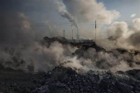 greenpeace links beijings air pollution surge  steel factories