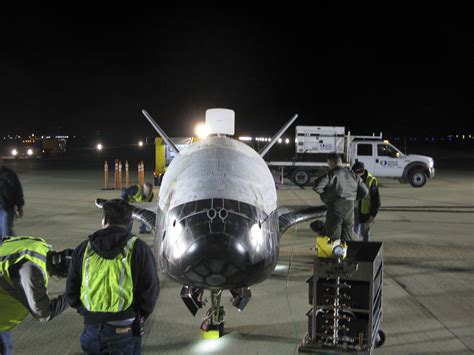 gallery   space plane returns  earth