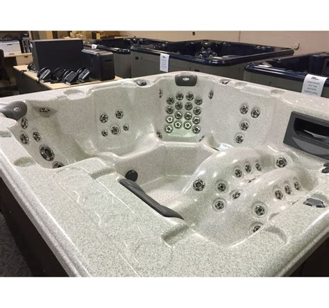 Clearwater Spas Divine Resort Series Hot Tub With 108 Jets