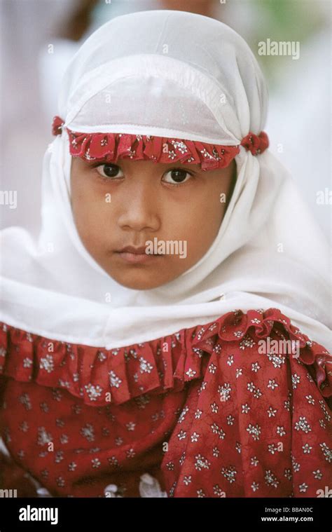 Indonesia Aceh Muslim Girl In Traditional Prayer Robes
