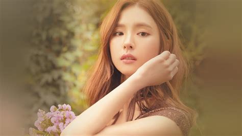 Shin Se Kyung Korean Beautiful Girl 4k 4 1439 Wallpaper
