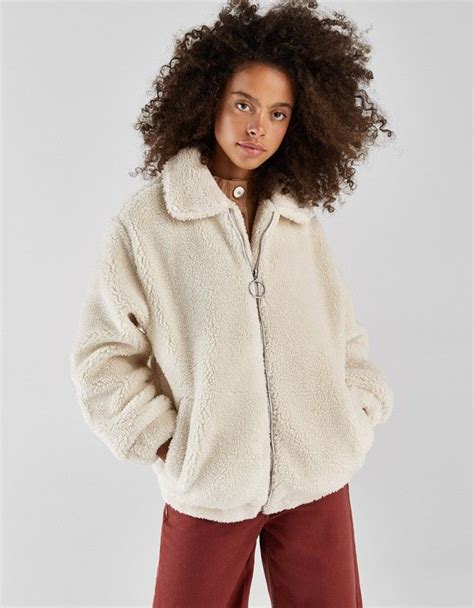 bershka faux shearling jacket winter hats lookbook oversized outfit inspo outfit ideas