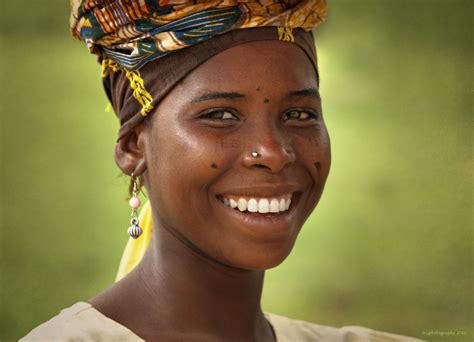 Annnoire Beautiful African Women African People