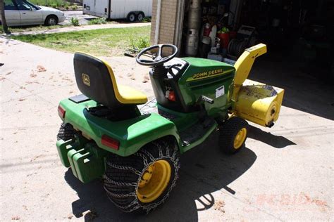 1997 John Deere 325 Yard Tractor With Snow Chains Rear