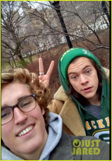 Full Sized Photo Of Harry Styles Funny Faces Fans Central Park 01