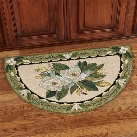magnolia floral hooked wool slice accent rug