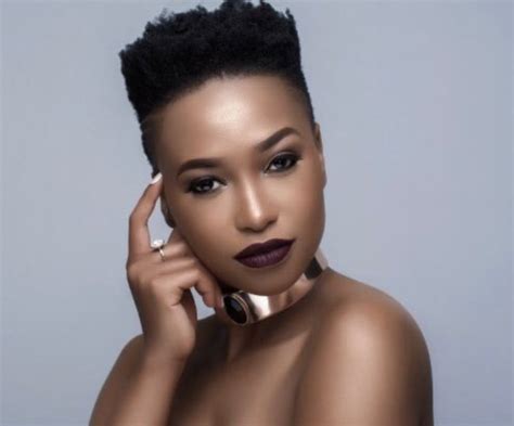 Pics Zola Nombona Shows Off Her Great Body In Sexy