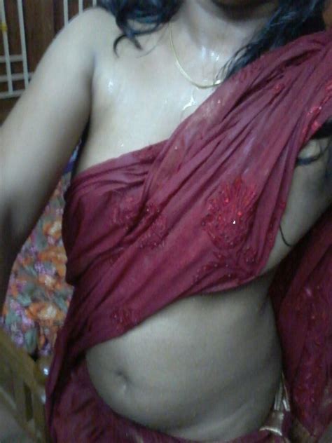 desi bengali wife nude blouse less expose hot in wet saree sex picture aunties nude club
