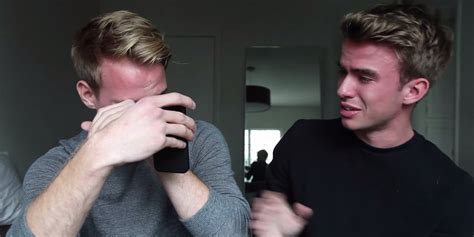 twin youtube stars rhodes bros come out as gay to dad business insider
