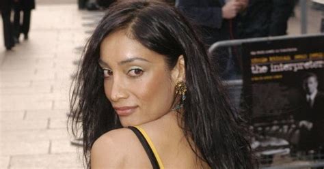 nude celebs oops upskirt sex tapes paparazzi british pakistani actress sofia hayat