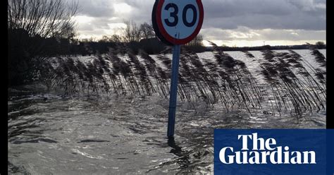 flooding on the somerset levels by gideon mendel in pictures