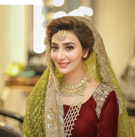 Pakistani Actress Ayesha Khan Sexy Hot Pictures Collection