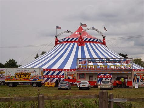 circus mania  pictures  uncle sams american circus trucks