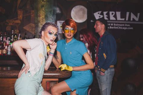 best gay lesbian and lgbtq bars in chicago queer nightlife spots