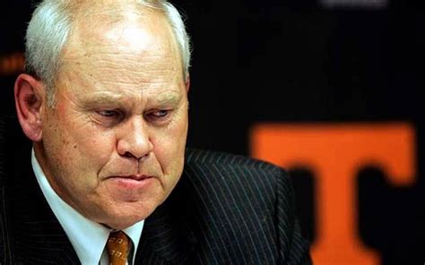 tennessee  reportedly   vols coach phillip fulmer  ad