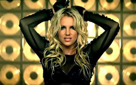 Britney Spears Till The World Ends 2011