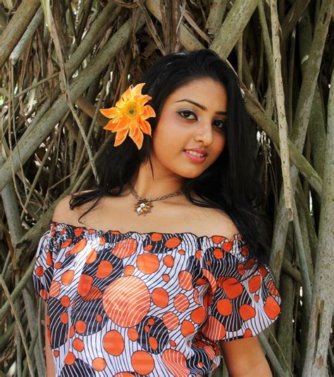 Vinu Siriwardane Sri Lankan Hot Models Lanka Space