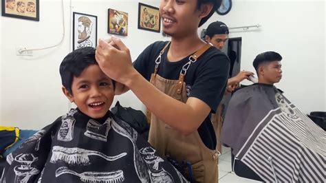 Model Rambut Anak Cowok Lucu 2020 Side Part Hairstyle