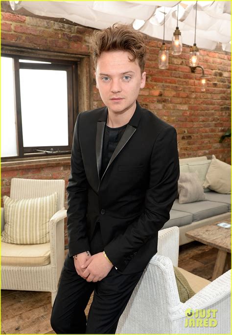 Jamie Campbell Bower And Jeremy Irvine Celebrate Summer With Warner Music