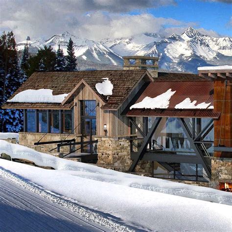 house  located   slopes designed  atlocatiarchitects cabin lodge architect