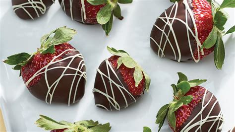 chocolate dipped strawberries safeway