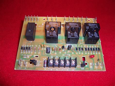 circuit board  lennox furnace lennox furnace ignition control board hb da ver