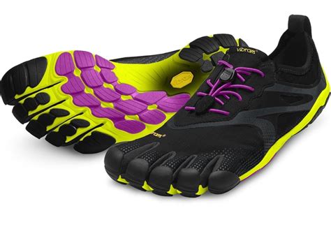 womens running shoes