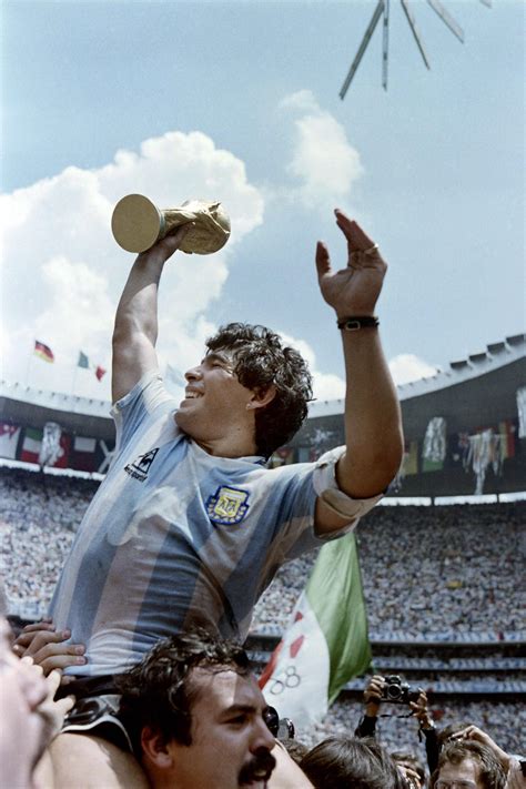 Diego Maradona Dead At 60 Rip To The Argentina Soccer Genius